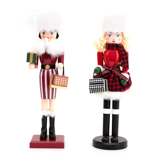 2A 38cm French Chic Lady Nutcrackers